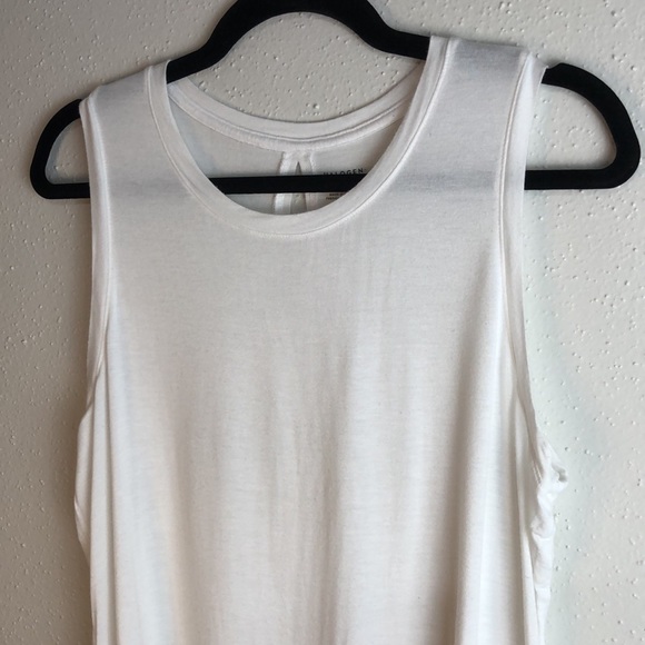Halogen white tank top woman’s size L keyhole back - Picture 2 of 6